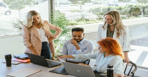 What does a SaaS marketing team do?